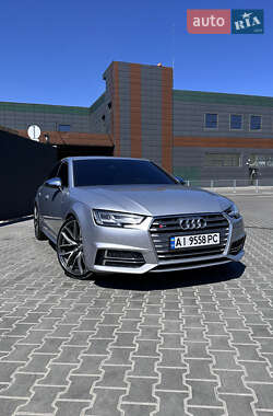 Седан Audi S4 2018 в Киеве