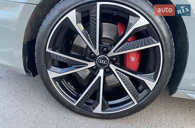 Седан Audi S4 2018 в 