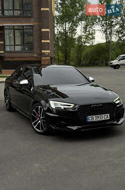 Седан Audi S4 2017 в Чернігові