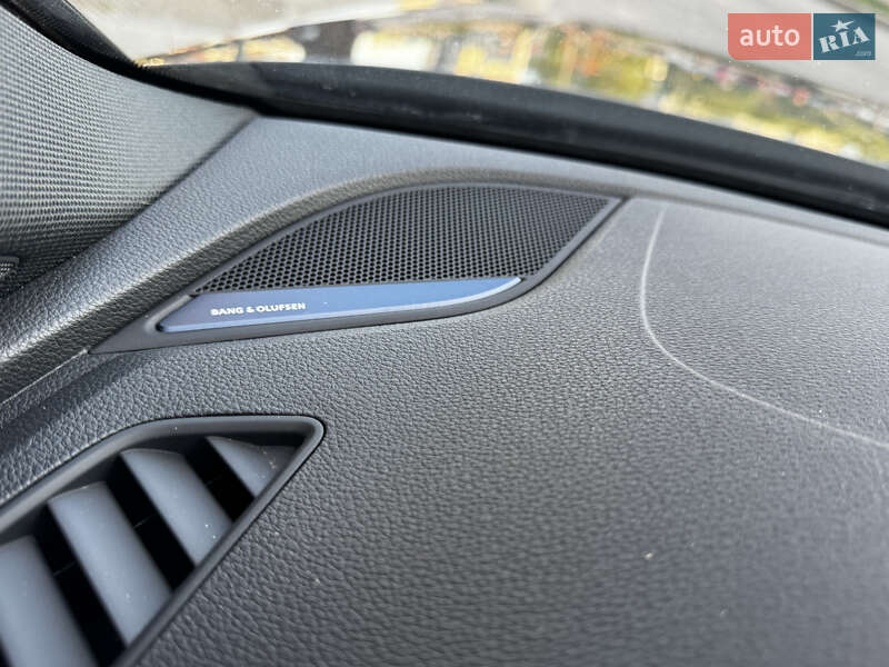Седан Audi S4 2018 в Киеве
