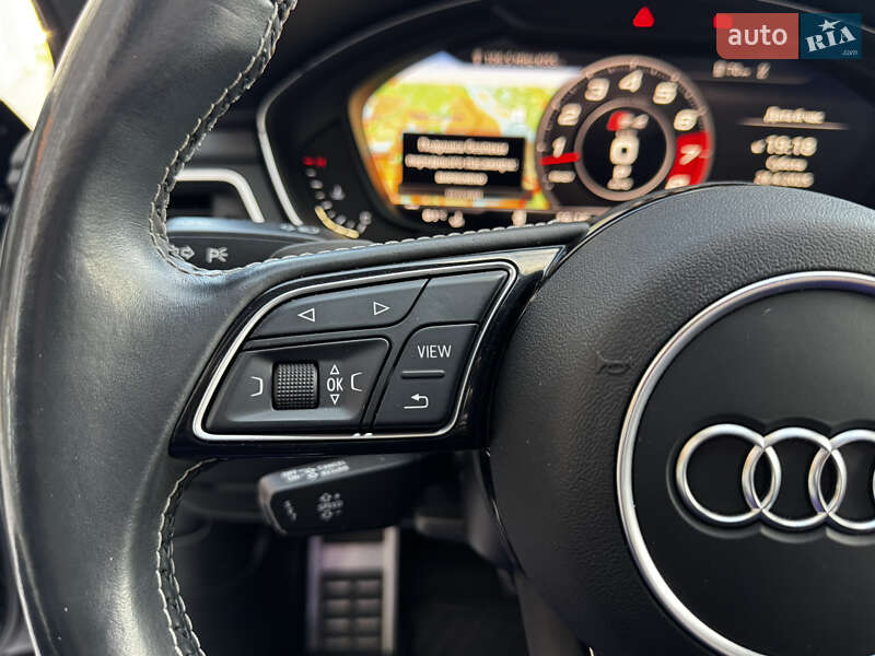Седан Audi S4 2018 в Киеве