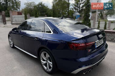 Седан Audi S4 2022 в 