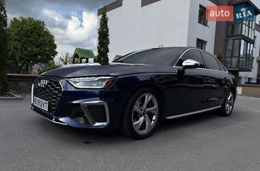 Седан Audi S4 2022 в 