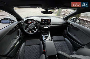 Седан Audi S4 2022 в 