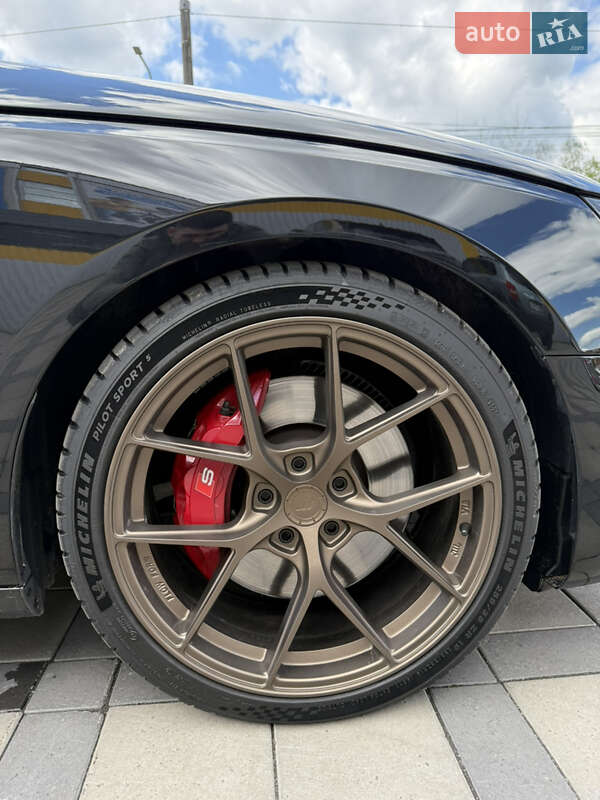 Седан Audi S4 2020 в Виннице