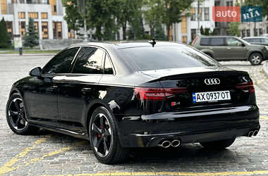 Седан Audi S4 2018 в 