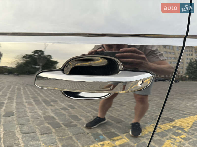 Седан Audi S4 2018 в Харкові