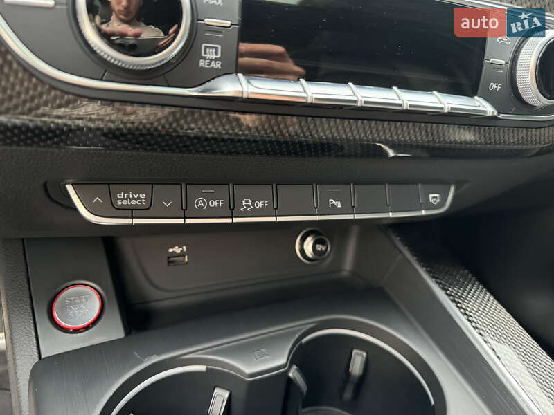 Седан Audi S4 2018 в Харкові