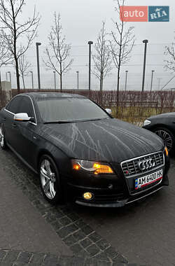 Седан Audi S4 2010 в Києві