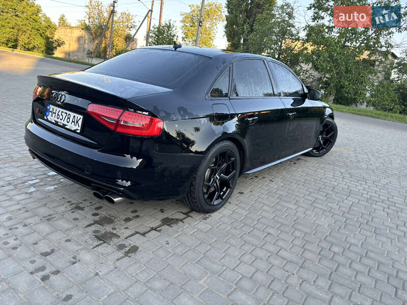 Седан Audi S4 2014 в Одессе