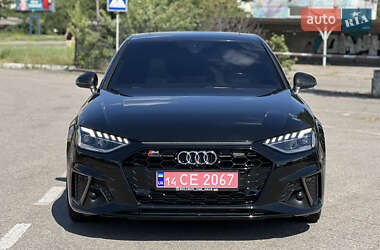 Седан Audi S4 2018 в 