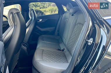Седан Audi S4 2018 в 