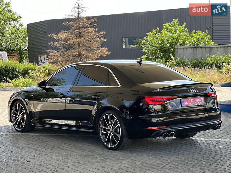 Седан Audi S4 2018 в Запорожье