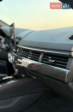 Седан Audi S4 2023 в 