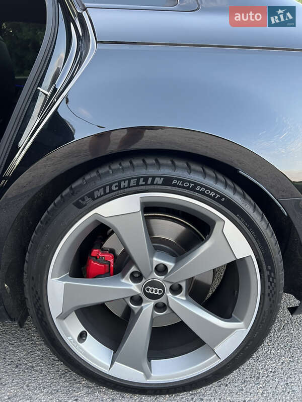 Седан Audi S4 2019 в Дніпрі