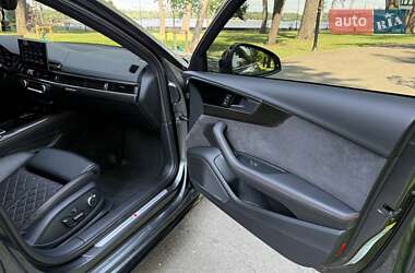 Седан Audi S4 2023 в 