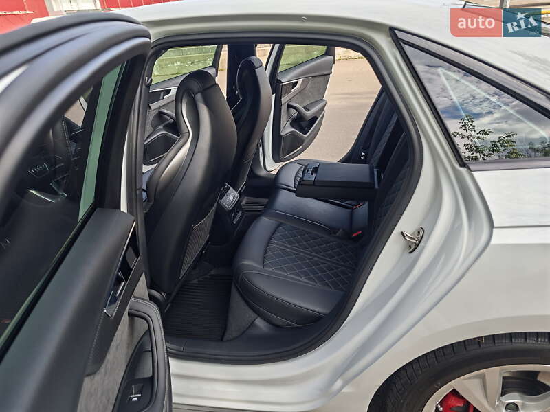 Седан Audi S4 2020 в Киеве фото 25 Седан Audi S4 2020 в Киеве