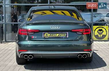 Седан Audi S4 2018 в 