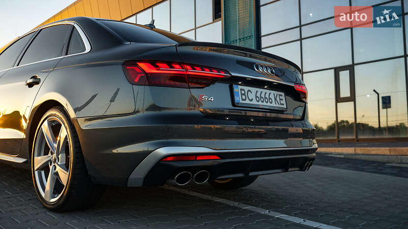 Седан Audi S4 2020 в Львове