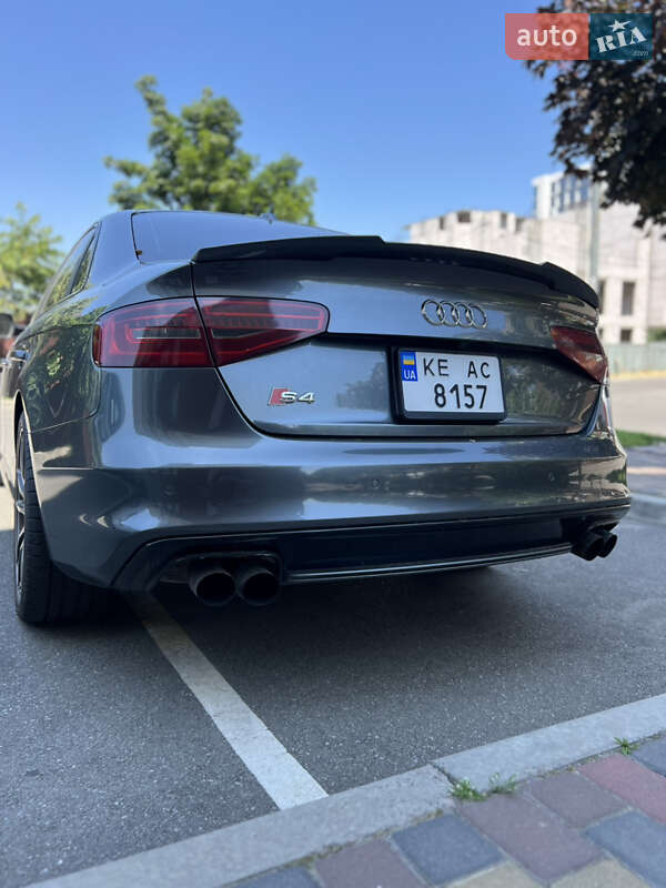 Седан Audi S4 2015 в Киеве фото 6 Седан Audi S4 2015 в Киеве