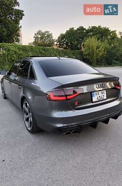 Седан Audi S4 2014 в 