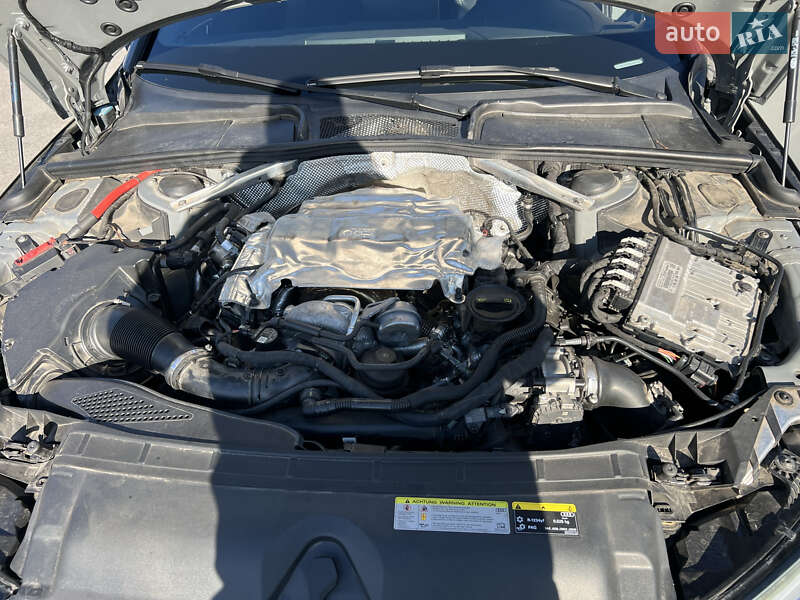 Седан Audi S4 2018 в Полтаве