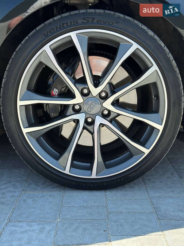 Седан Audi S4 2019 в Коломые