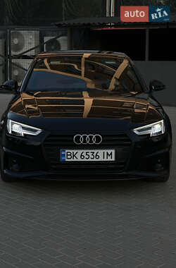 Седан Audi S4 2018 в 