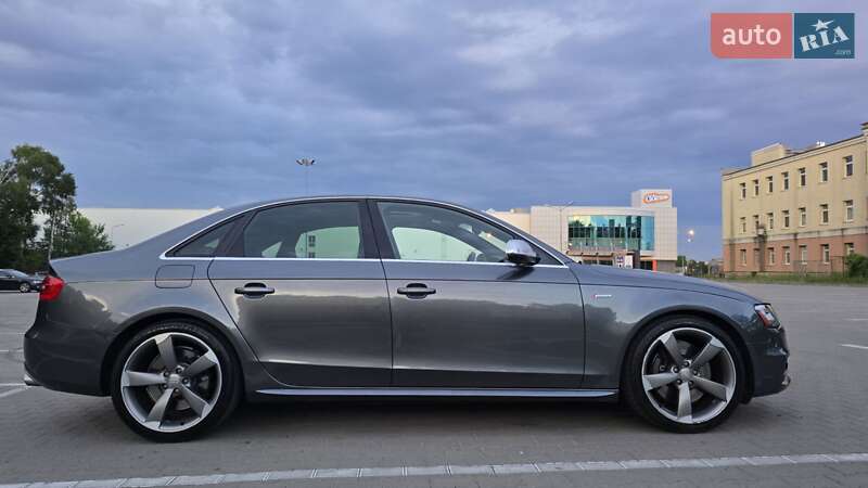 Седан Audi S4 2014 в Чернігові