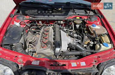 Седан Audi S4 1992 в 