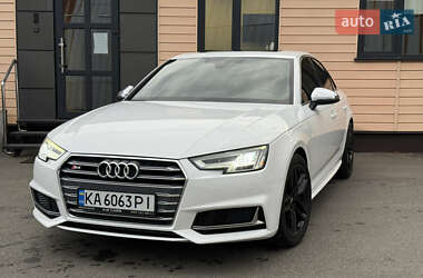 Седан Audi S4 2017 в Києві