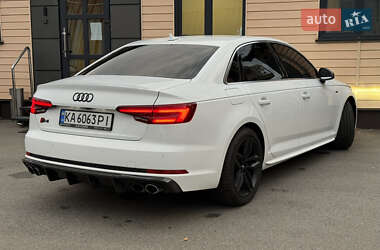 Седан Audi S4 2017 в 