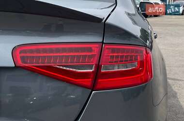 Седан Audi S4 2012 в 