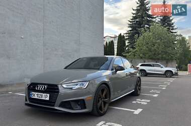Седан Audi S4 2019 в Рівному