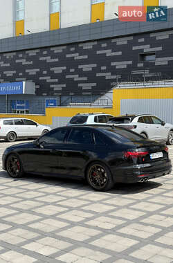 Седан Audi S4 2020 в 