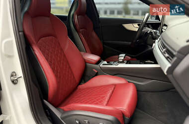 Седан Audi S4 2020 в 