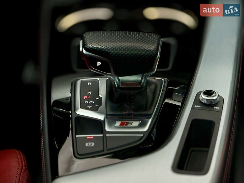Седан Audi S4 2020 в Харькове