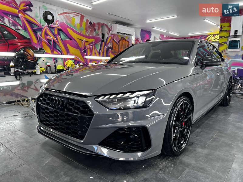 Седан Audi S4 2018 в Киеве