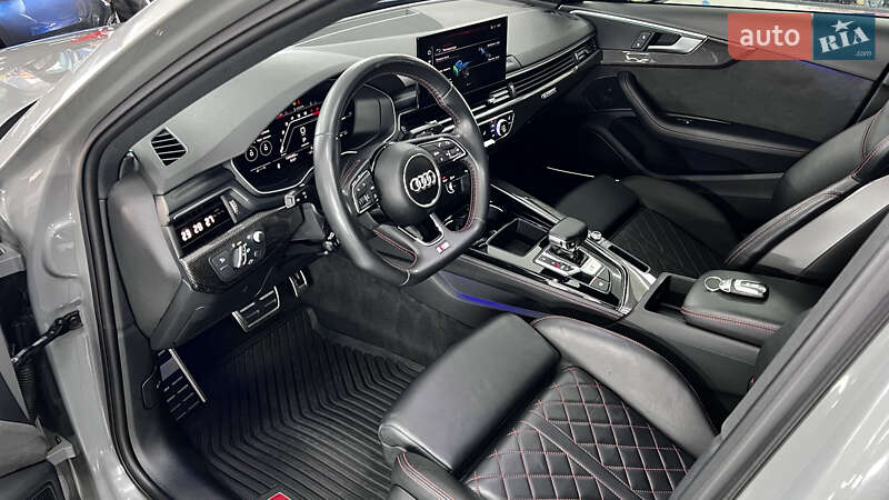 Седан Audi S4 2018 в Киеве