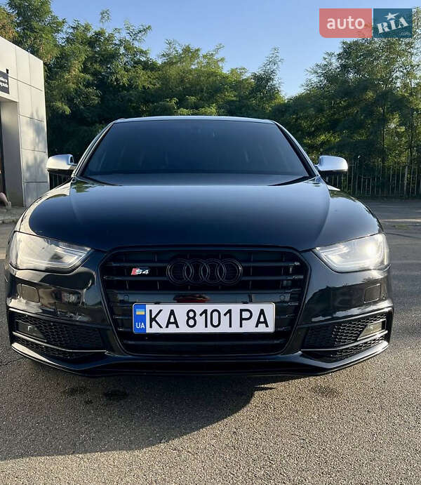 Седан Audi S4 2014 в Киеве