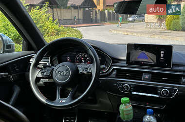 Седан Audi S4 2019 в 