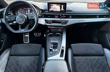 Седан Audi S4 2019 в 