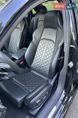 Седан Audi S4 2019 в 