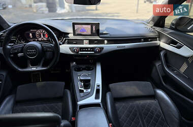 Седан Audi S4 2018 в 