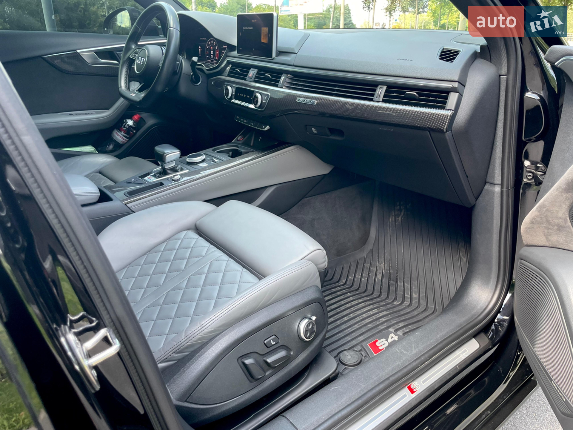 2017 Audi S4 - мініатюра 18