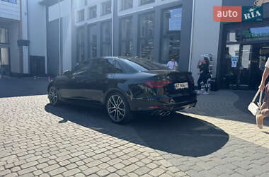 Седан Audi S4 2018 в 