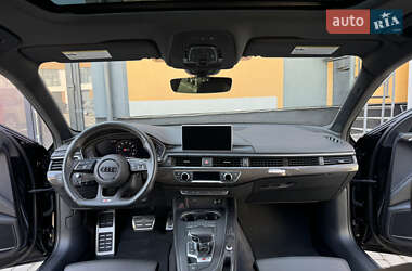 Седан Audi S4 2018 в 