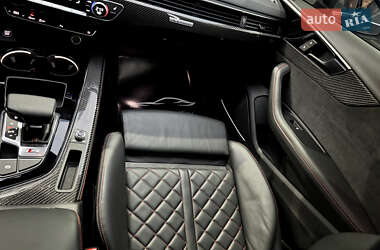 Седан Audi S4 2022 в 