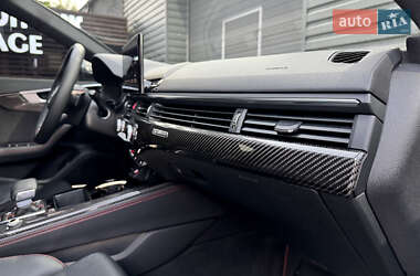 Седан Audi S4 2022 в 