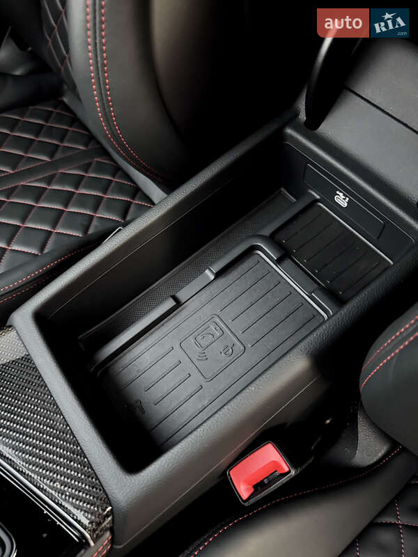 Седан Audi S4 2022 в Киеве